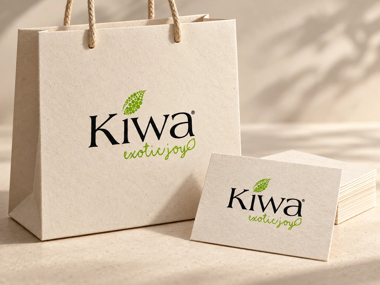 Logotipo Kiwa con símbolo verde de hoja